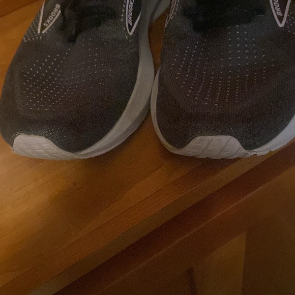 Brooks Levitate shoes - Picture 5 of 6